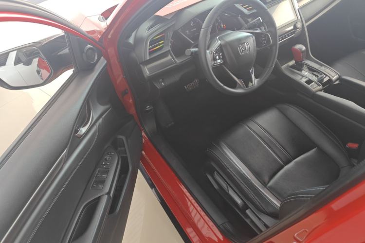 Used Honda Civic 2021 HATCHBACK 220TURBO CVT Dynamic Control