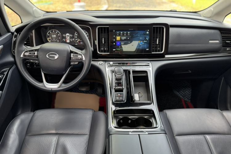 Used GAC Trumpchi M8 2021 Lingxiu Series 390T Deluxe Edition Interior 4