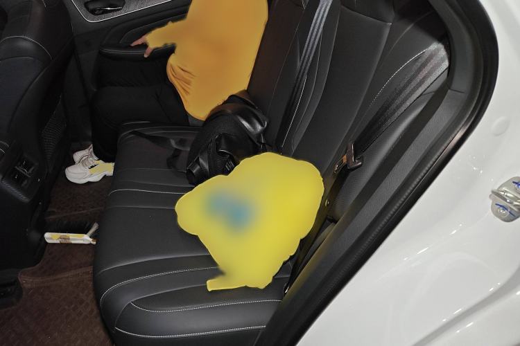 Used Venucia V 2022 260T Black Horse Edition · Idol
