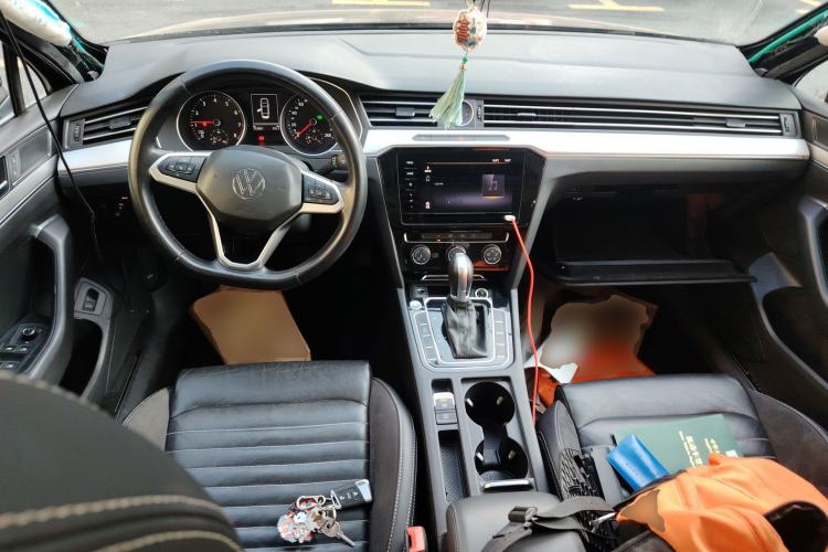 Used Volkswagen Magotan 2020 280TSI DSG Comfort Edition Center Console