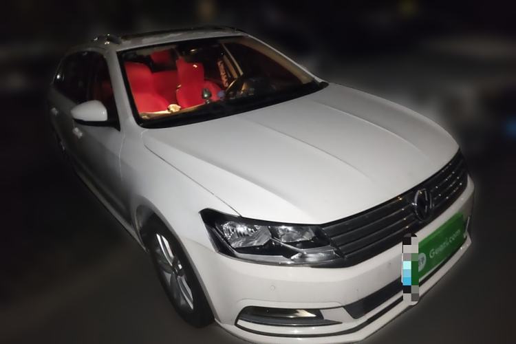 Used Volkswagen Gran Lavida 2015 1.6L Automatic Comfort Edition
