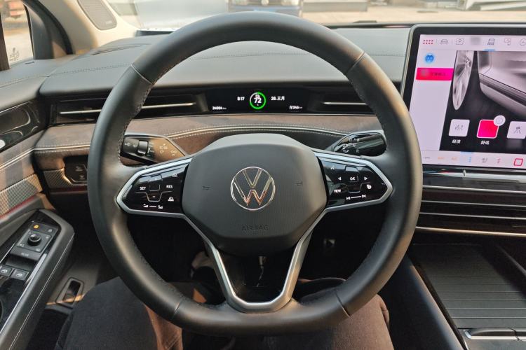 Used Volkswagen ID.7 VIZZION 2024 PRO Model Steering Wheel