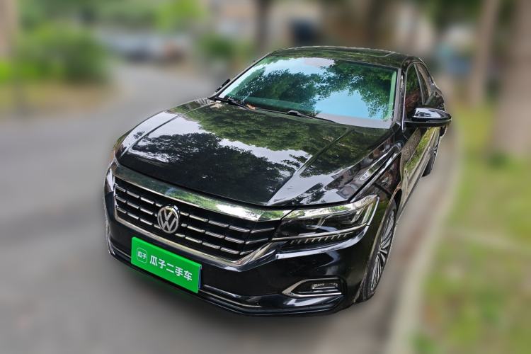Used Volkswagen Passat 2019 380TSI Luxury Edition China VI Standard