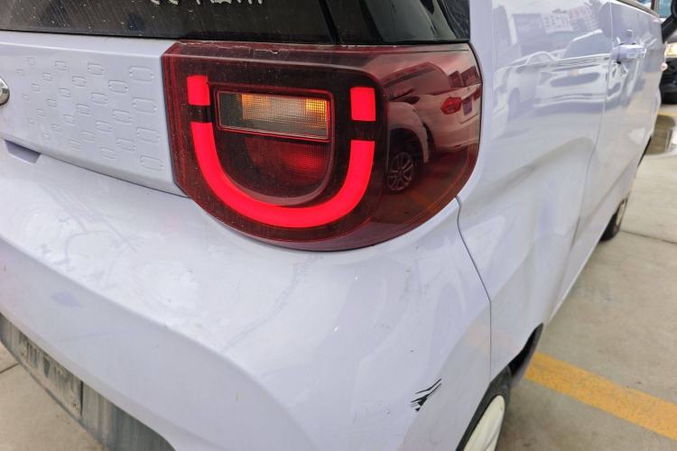 Used Chery QQ Ice Cream 2022 170km Sundae Phosphate Lithium-Ion