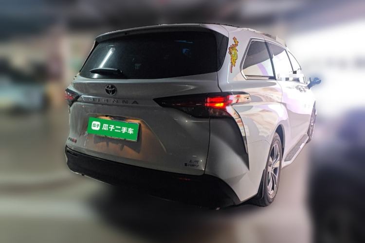 Used Toyota SIENNA 2026 Model 2.5L Dual-Engine Two-Wheel-Drive Comfort Edition