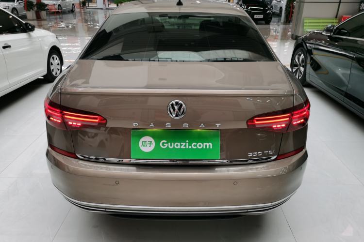Used Volkswagen Passat 2020 330TSI Luxury Edition China VI