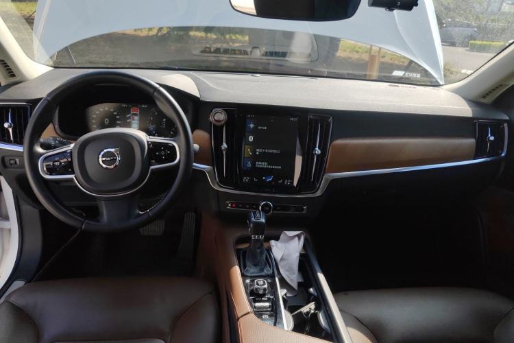 Used Volvo S90 2019 T5 Zhiyuan Edition Center Console