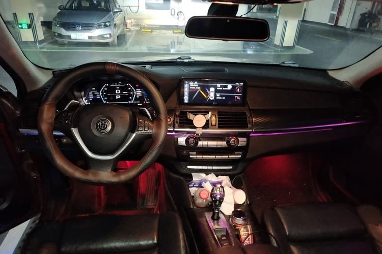 Used BMW X6 2011 xDrive35i Center Console