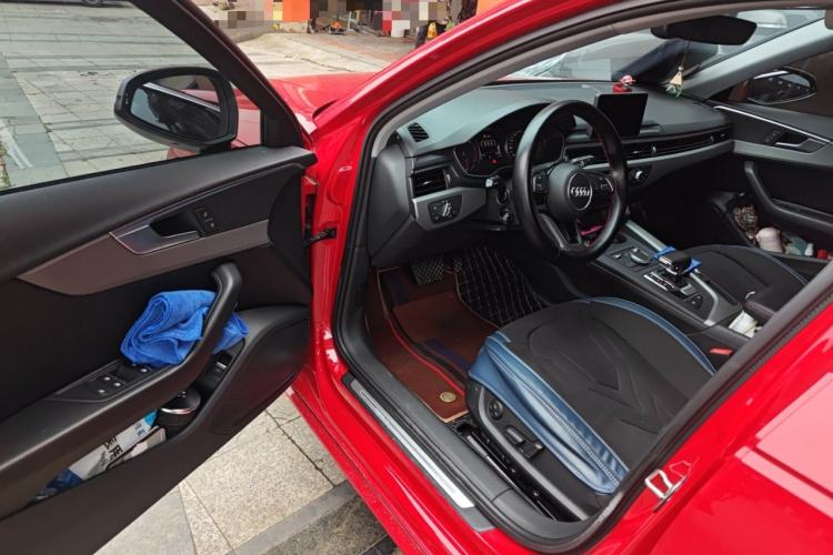 Used Audi A4L 2019 40 TFSI Ambition China VI
