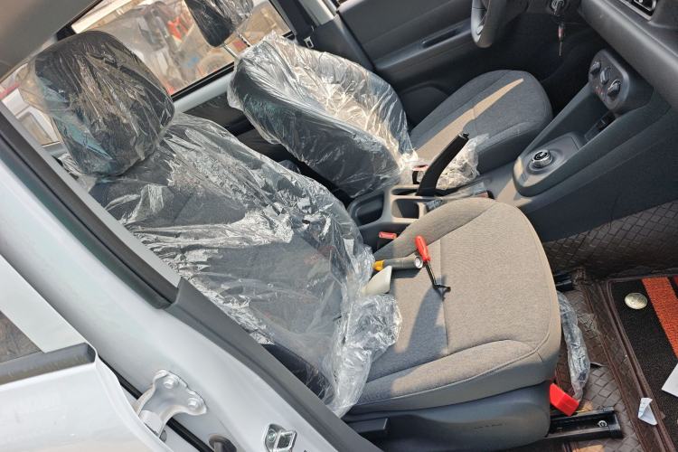 Used Wuling Hongguang New Energy 2025 Extended-Range Hybrid 50 km Standard Version