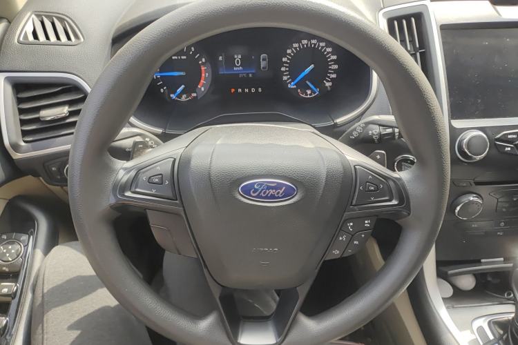 Used Ford Edge 2016 EcoBoost 245 Two-Wheel-Drive Titanium 5-Seater