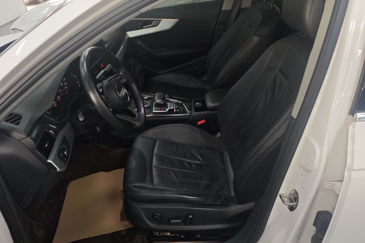 Used Audi A4L 2018 30th Anniversary Edition 40 TFSI Fashion Model
