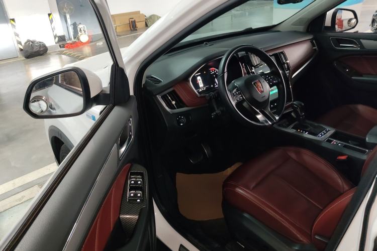 Used Roewe RX5 2016 30T Four-Wheel Drive Automatic Internet Smart Luxury Edition Driver Seat