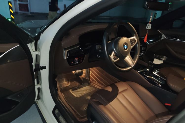 Used BMW 5 Series 2020 525Li M Sport Package