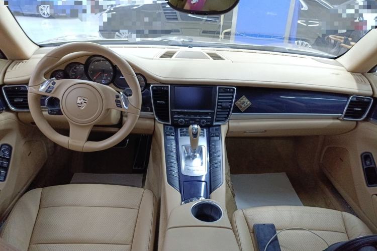Used Porsche Panamera 2010 Panamera 3.6L Center Console