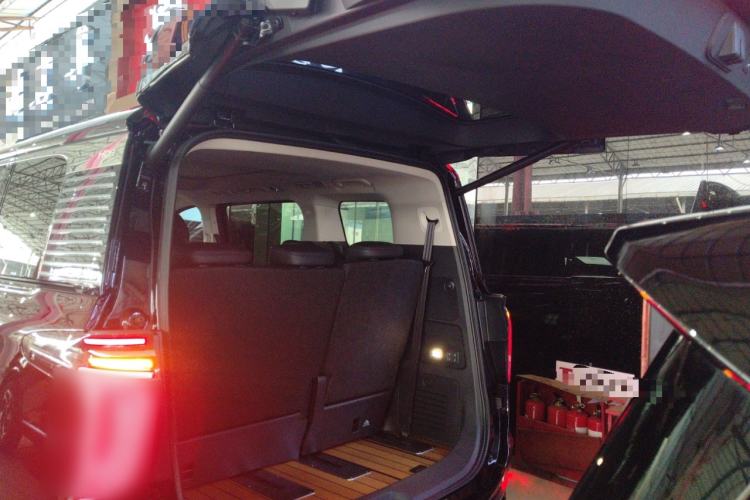 Used Hongqi HQ9 PHEV 2024 2.0T Four-Wheel Drive Luxury Edition Trunk