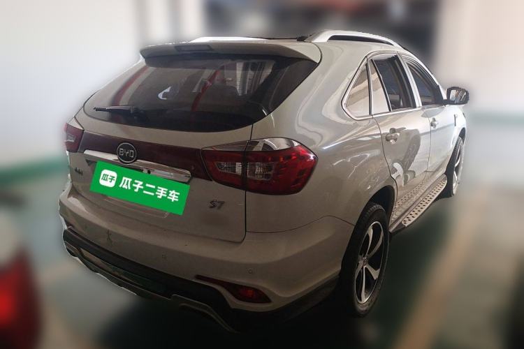 Used BYD S7 2015 2.0T Upgraded Automatic Flagship Version
