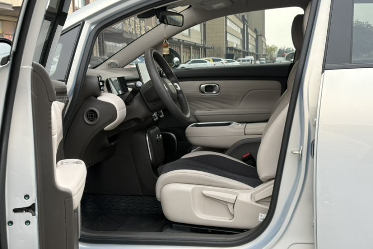 Used AION UT 2025 330 Starlight Edition