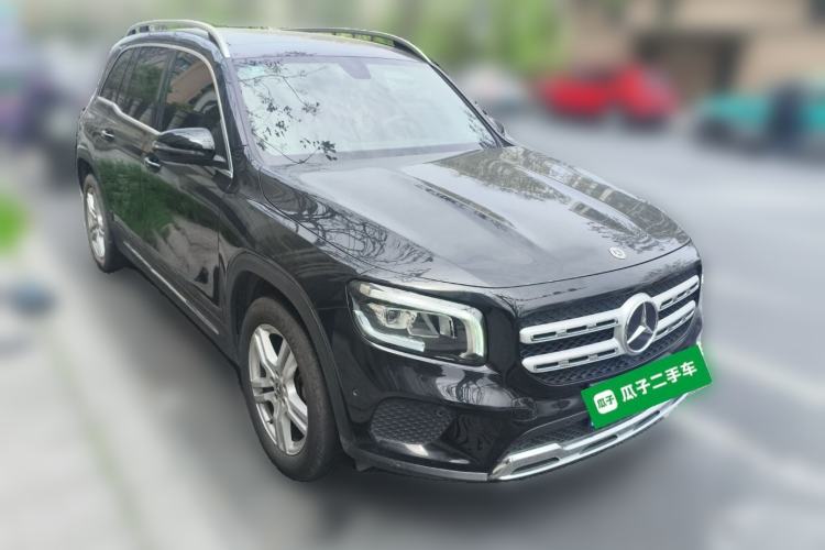 Used Mercedes-Benz GLB 2022 Second Facelift GLB 200 Fashion Edition Front Right 45 Deg