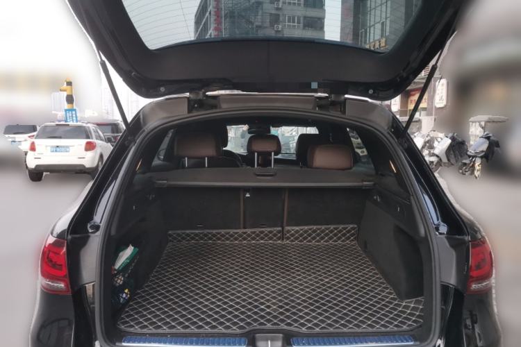 Used Mercedes-Benz GLC 2021 GLC 300 L 4MATIC Dynamic Model