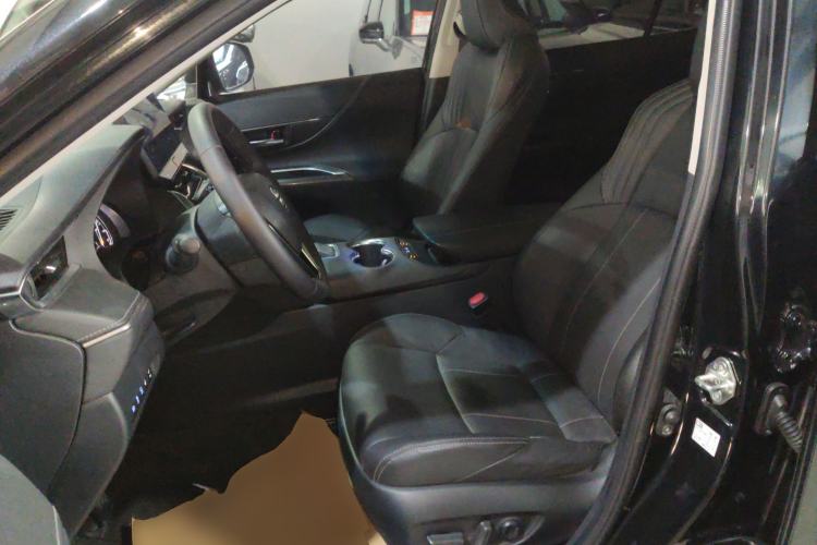 Used Toyota Harrier 2022 2.0L CVT Two-Wheel Drive Deluxe Edition