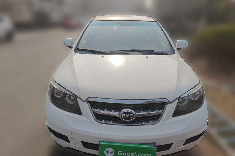 Used BYD S6 2014 2.0L Manual Luxury 5-Seater