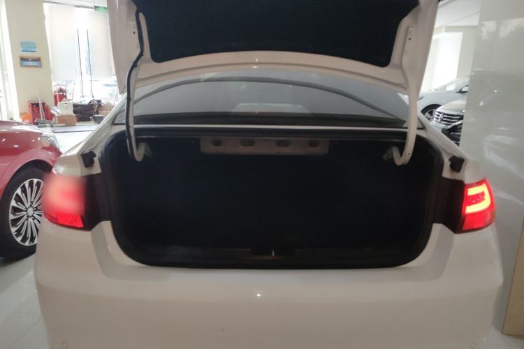 Used Geely Auto Emgrand GL 2021 UP 1.4T CVT Leading Edition Trunk