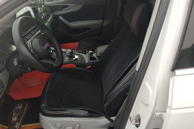 Used Audi A4L 2017 Plus 40 TFSI Ambition Model
