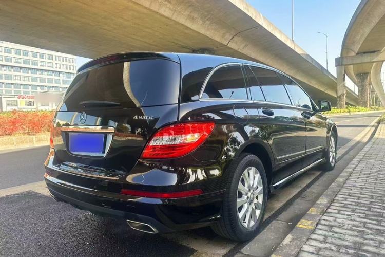 Used Mercedes-Benz R-Class 2017 R 320 4MATIC Business Edition Prestige Model