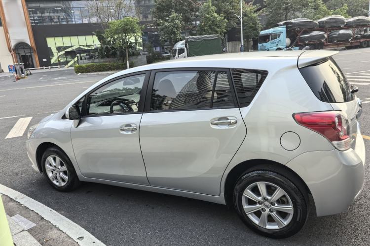 Used Toyota Verso 2014 Starlight 180E CVT Elite Edition
