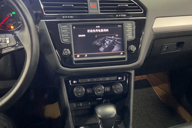 Used Volkswagen Tiguan L 2018 330TSI Automatic Two-Wheel Drive Comfort Edition Audio And AC Panel