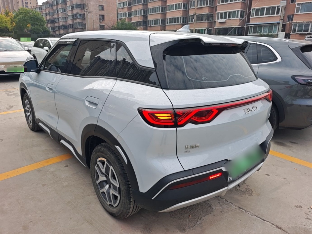 BYD Yuan UP 2025 Model 301KM Leading Version — снимка 4
