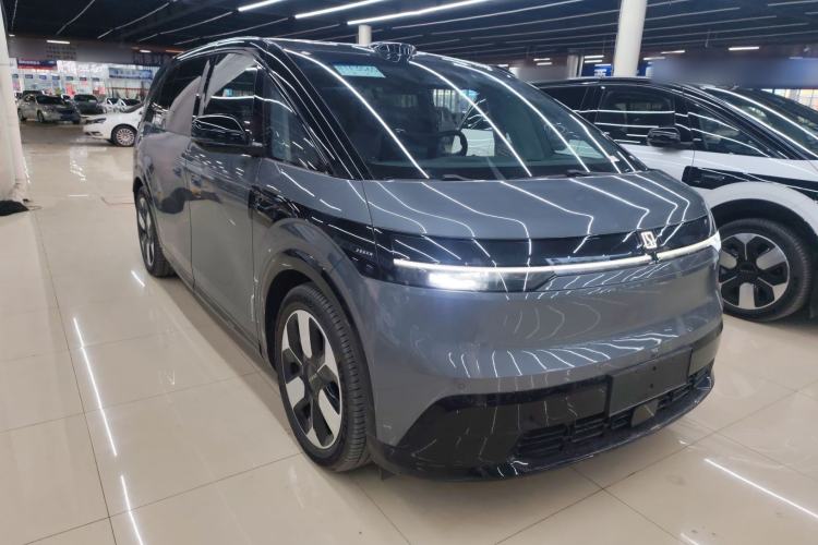 Used Zeekr MIX 2025 Intelligent Driving Version
