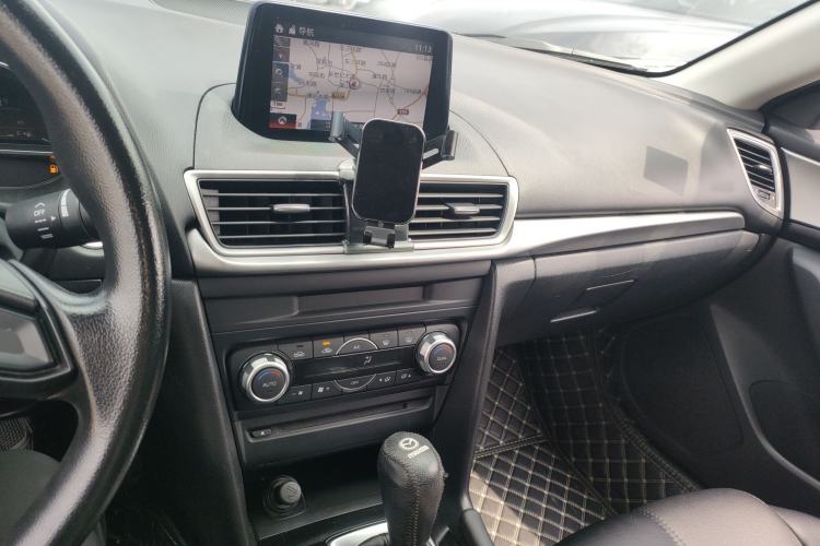 Used Mazda 3 Axela 2017 Sedan 1.5L Automatic Luxury Model Emission Standard China V