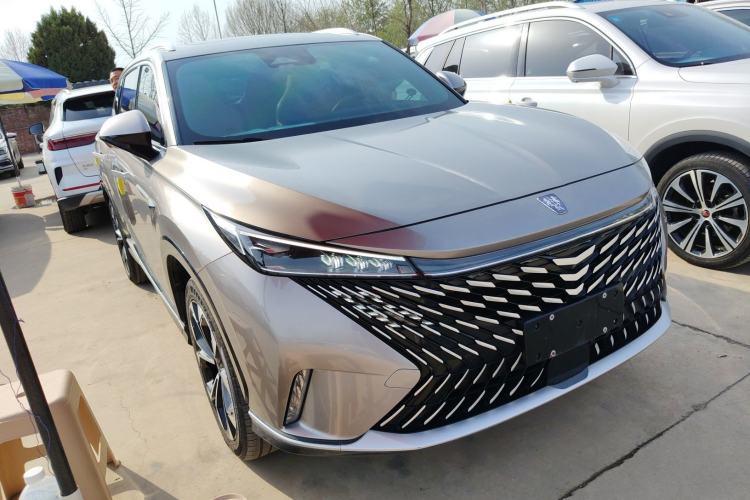 Used Roewe RX5 New Energy 2023 eRX5 Super Hybrid Prestige Edition Front Right 45 Deg