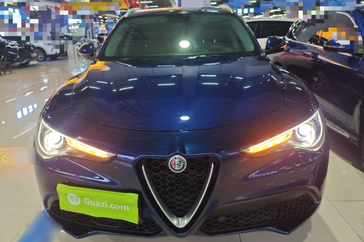 Used Alfa Romeo Stelvio 2017 2.0T 200HP Luxury Edition
