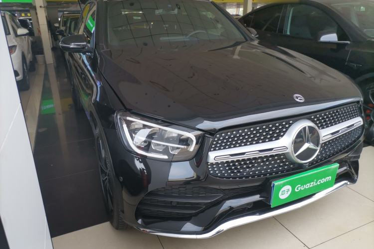 Used Mercedes-Benz GLC 2020 GLC 260 L 4MATIC Luxury Model Front Right 45 Deg