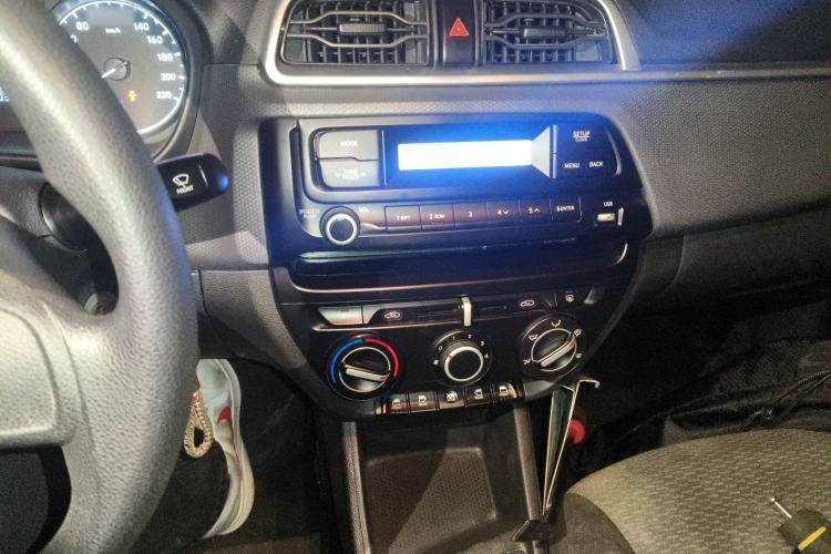 Used Hyundai Verna (older generation) 2020 1.4L Manual GL Refreshed Edition
