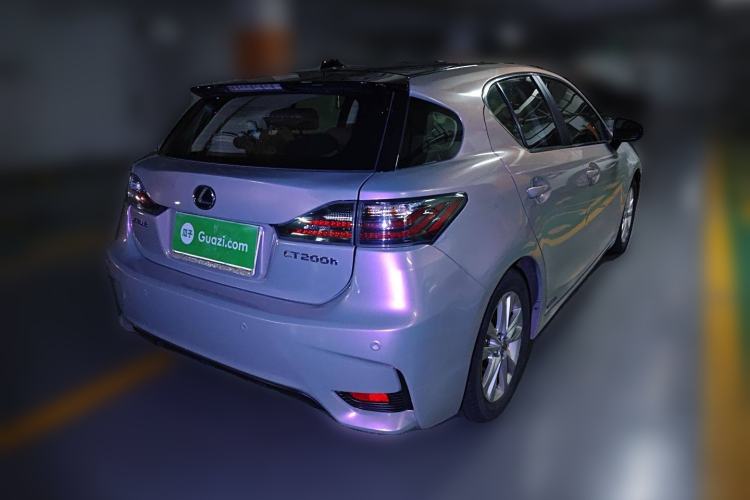 Used Lexus CT 2014 CT200h Elite Edition Two-Tone
