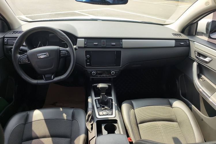 Used Qoros 3 2016 Sedan 1.6L Automatic Zhiyue Model