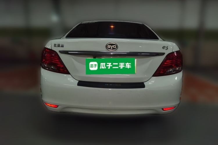 Used BYD e5 2018 Travel Edition Rear