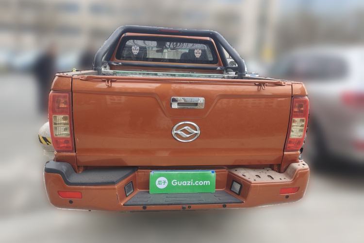 Used Huanghai Jiaolong 2015 2.4L Two-Wheel Drive Gasoline Sport Edition 4G69S4N
