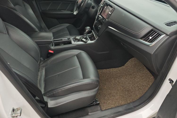 Used Roewe RX5 2016 20T Two-Wheel Drive Automatic Flagship Edition Right Front Seat