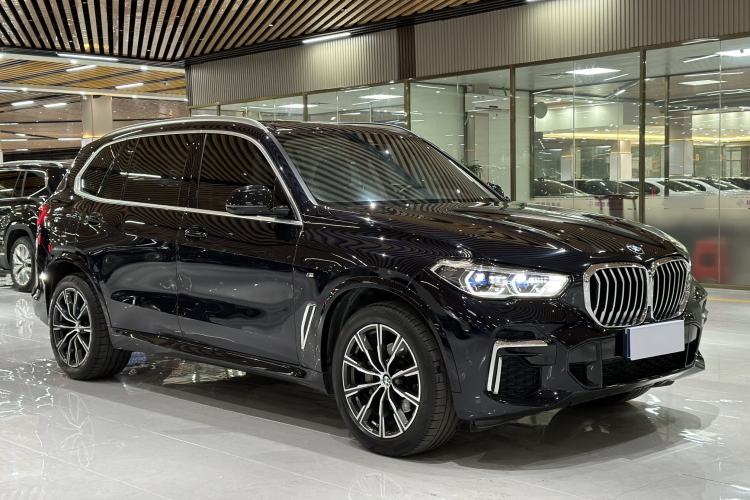Used BMW X5 2022 Restyled xDrive 30Li Luxury Version M Sport Package
