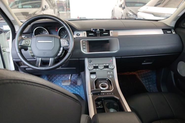 Used Land Rover Range Evoque 2017 2.0T British-Style Prestige Edition Center Console