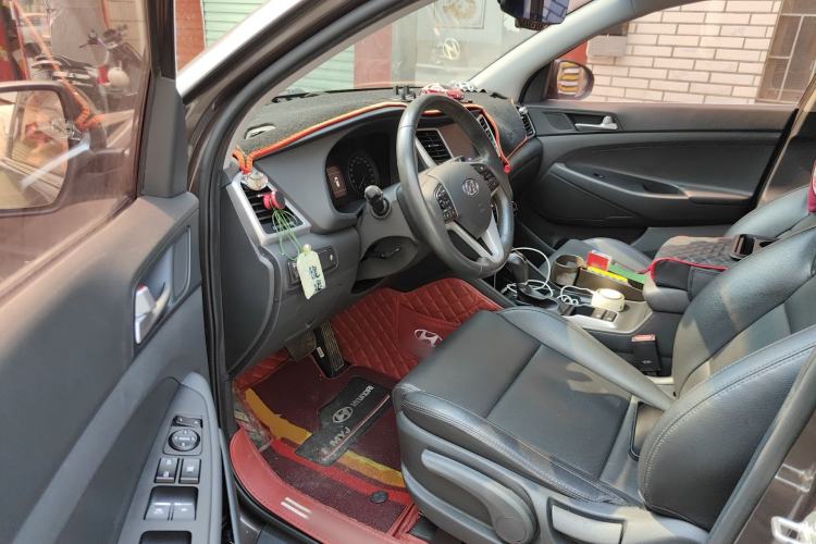 Used Hyundai Tucson 2015 1.6T Dual-Clutch Two-Wheel-Drive Smart Model
