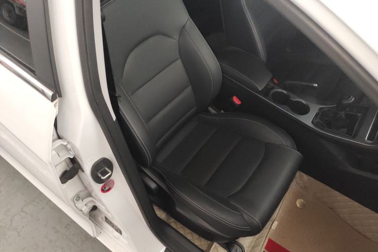 Used Geely Auto Emgrand 2019 Leading Edition 1.5L Manual Upgraded Connectivity Model China VI Standard
