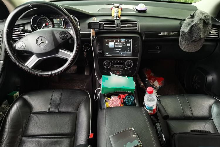 Used Mercedes-Benz R-Class 2017 R 320 4MATIC Business Edition Prestige Model
