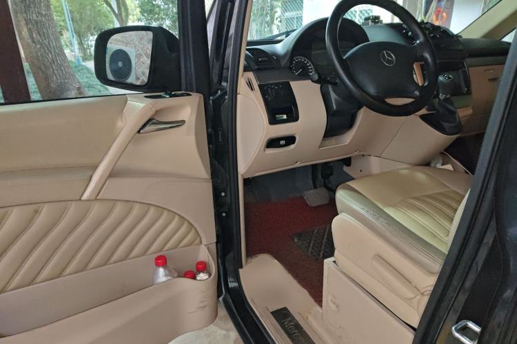 Used Mercedes-Benz Vito 2013 3.0L Elite Edition Driver Seat