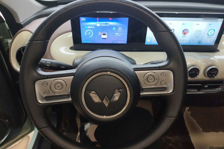 Used Wuling Bingo 2023 333 km Enjoyment Version
